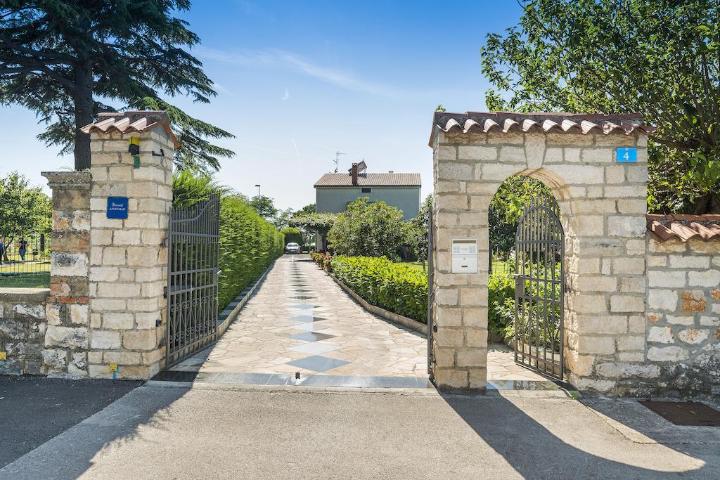 Apartments Bella Vista Umag Eksteriør billede